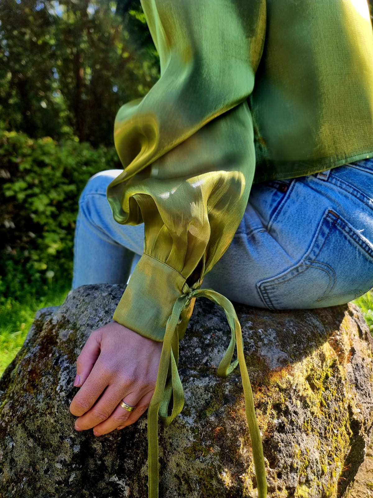 Bali Shimmer Pearl Blouse Green